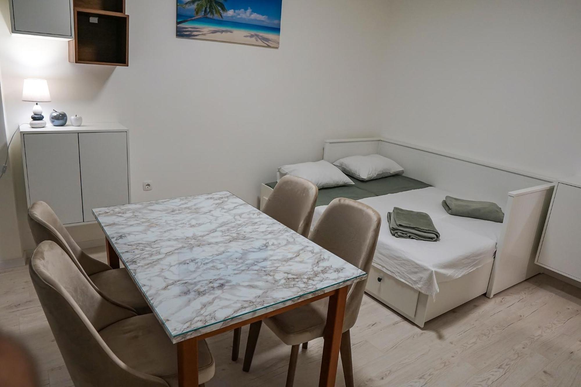 Neira Apartment *
