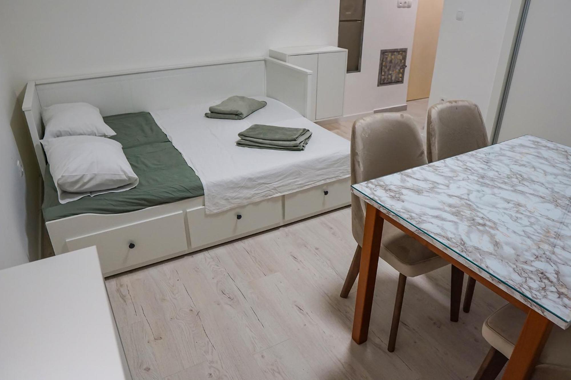 Neira Apartament *